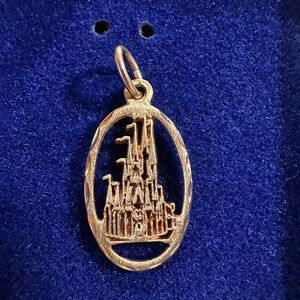 14 k gold Vintage Disney Cinderella Castle Pendant Charm